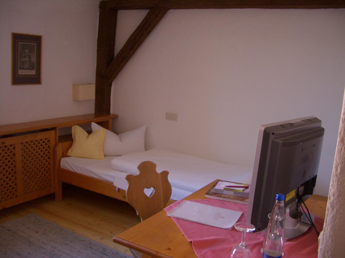 Pilgerhaus Bergen Hotel Neuburg an Der Donau Bagian luar foto